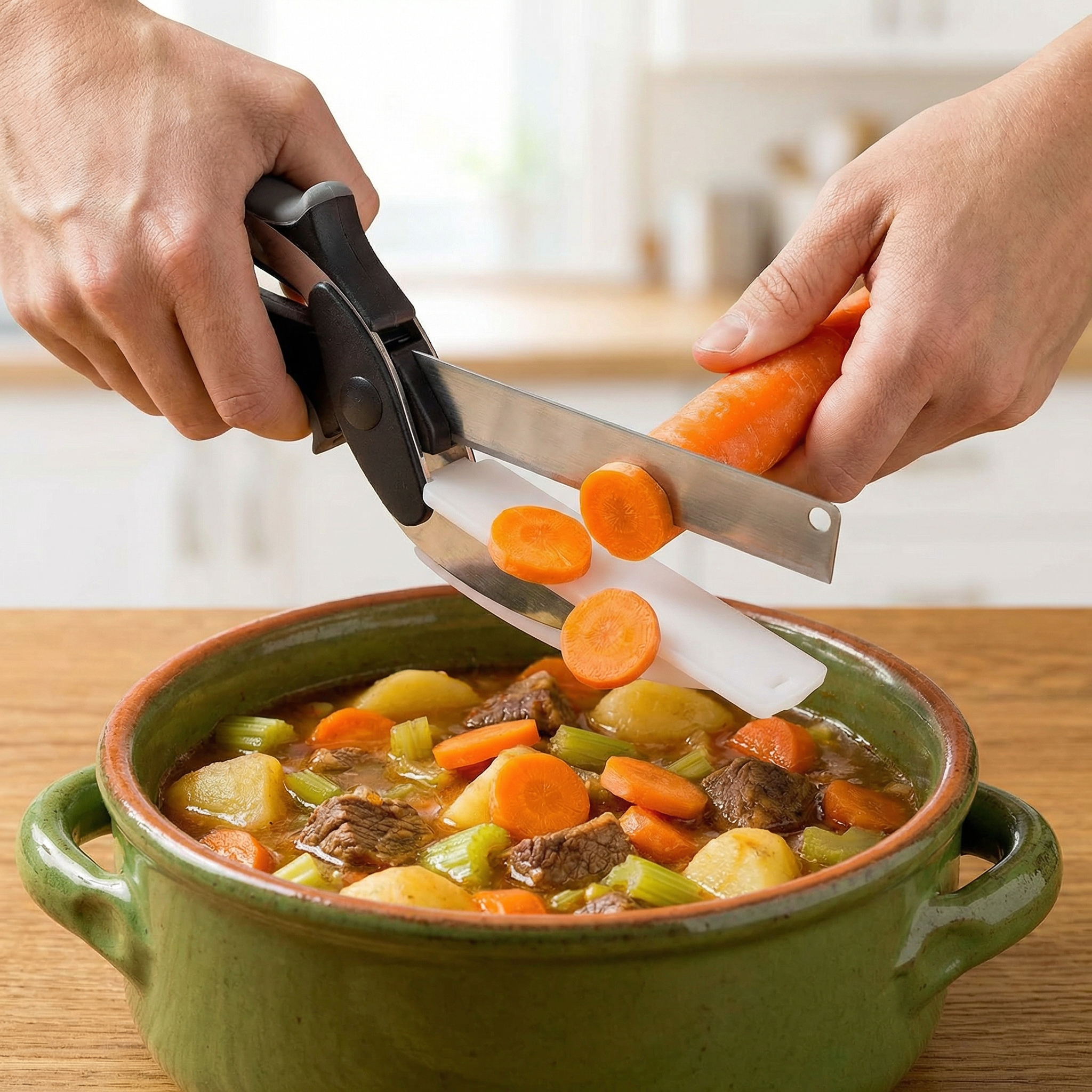 2-in-1 Smart Kitchen Cutter – Chop Vegetables Without a Cutting Board